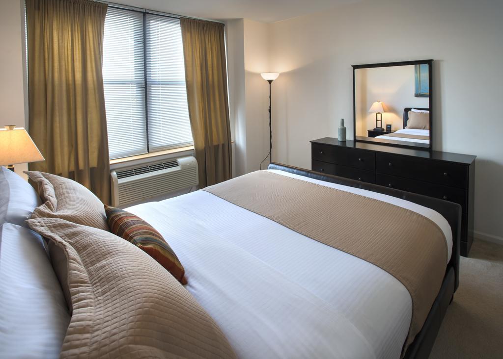 Grove Pointe - A Premier Furnished Apartment جيرسي سيتي المظهر الخارجي الصورة