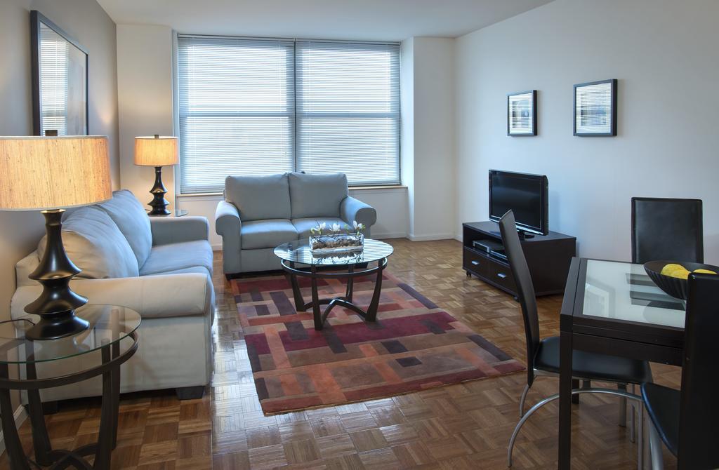 Grove Pointe - A Premier Furnished Apartment جيرسي سيتي الغرفة الصورة
