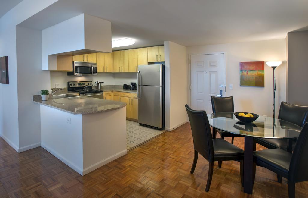 Grove Pointe - A Premier Furnished Apartment جيرسي سيتي الغرفة الصورة