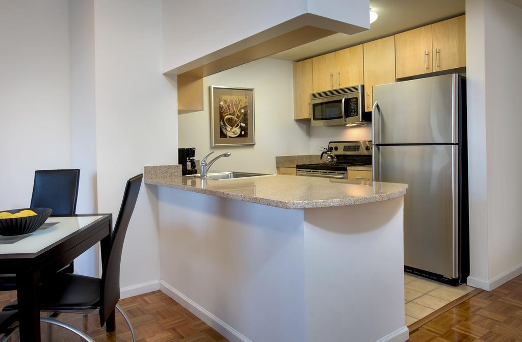 Grove Pointe - A Premier Furnished Apartment جيرسي سيتي المظهر الخارجي الصورة